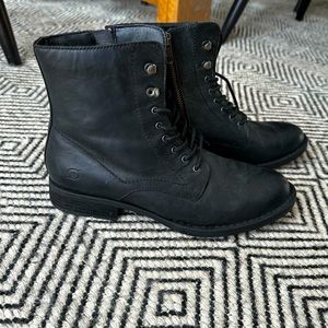 Born black leather women’s boots, size 9